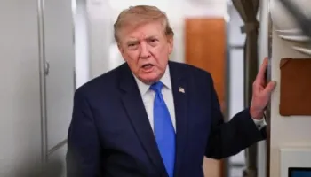 Trump hedh poshtë raportimet mbi rezervat e shteruara të Pentagonit: SHBA ka sasi të mëdha municionesh –