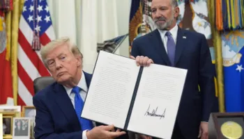 Trump kundër “turizmit të lindjes”, kufizon të drejtën për shtetësinë amerikane për fëmijët e lindur në SHBA