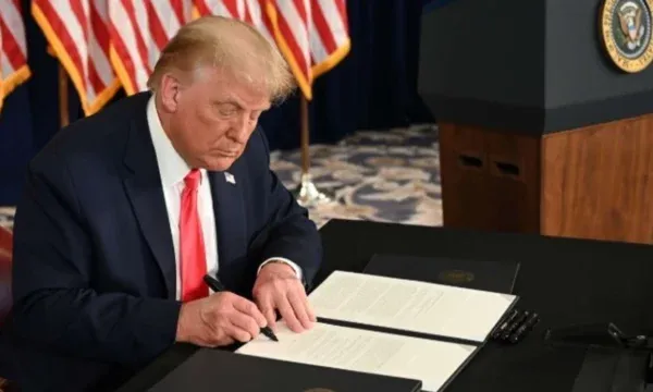 Trump nënshkruan urdhrin ekzekutiv – s’ka shtetësi amerikane përmes lindjes së fëmijëve