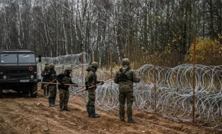 Tunel nëntokësor në kufirin Letoni-Bjellorusi, dyshohet se përdorej nga emigrantët për të hyrë ilegalisht në BE