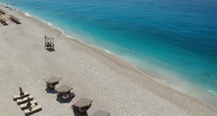 Turistja gjermane humbi jetën në Palasë, Policia e Vlorës jep detaje: Dyshohet nga arresti kardiak