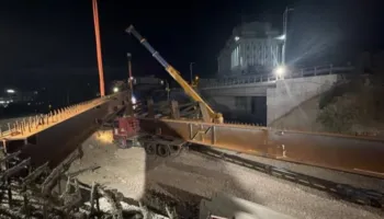 U bllokua për shkak të punimeve në mbikalimin e ri të Kasharit/ Rikthehet qarkullimi në autostradën Tiranë-Durrës