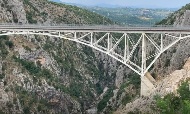 U hodh nga Ura në Klos, 35 vjeçari i dërgoi mesazh bashkëshortes para vendimit ekstrem