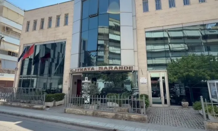 U kapën me armë zjarri në Gjashtë dhe dyshohej se do kryenin vrasje, jepen masat e sigurisë për të ndaluarit!