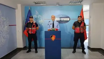 U kapën me mbi 5 kg heroinë e kokainë duke ikur drejt Durrësit, arrestohen dy persona, Oliger Torba, konferencë për mediat