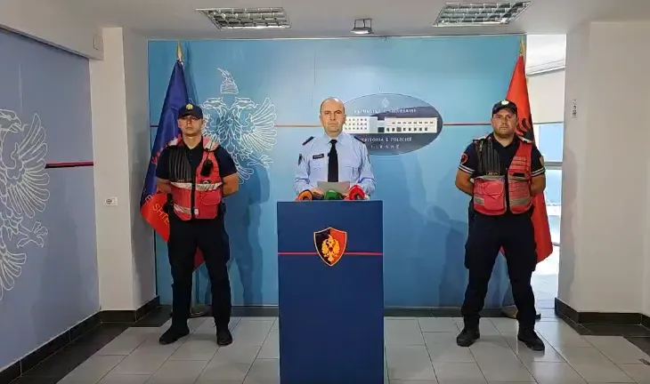 U kapën me mbi 5 kg heroinë e kokainë duke ikur drejt Durrësit, arrestohen dy persona, Oliger Torba, konferencë për mediat