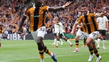 U kthye në Premier League dhe fiton menjëherë kundër Manchester United, Hull City bën befasinë që javën e parë të kampionatit