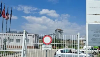 U ndalua në Aeroportin e Prishtinës, shtetasi iranian kërkon azil politik në Kosovë: Më kërcënohet jeta në Teheran!