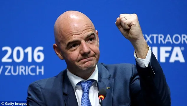 UEFA e do të shkarkuar, por Infantino merr edhe mbështetjen e Konfederatës Afrikane të Futbollit: Ka bërë shumë për sportin tonë!