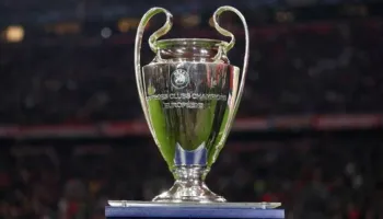 UEFA ndryshon rregullat: Kartonët e verdhë dhe koha në tabela elektronike marrin forma të reja