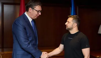 Ukraina s’njeh Kosovën! Tritan Shehu: Zelenski krah Vuçiç bëri ‘gafë’ politike