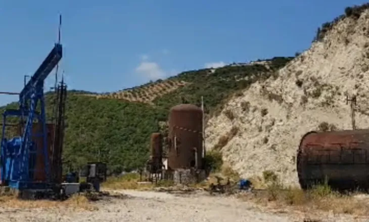Vatër zjarri pranë puseve të naftës në Drenovë, katastrofa shmanget në kohë pas ndërhyrjes!