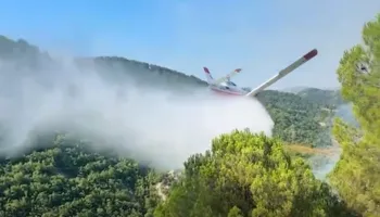 VIDEO / “Avioni i parë zjarrfikës nis aktivitetin”, Rama: Forcë e shtuar e këtij gushti sfidues