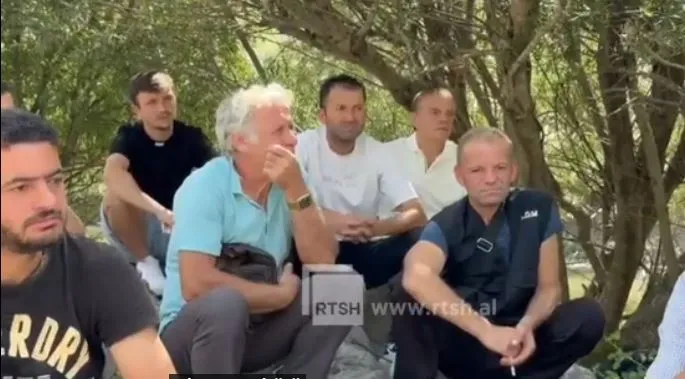 VIDEO / Banorët e Vuklit kundër ndërtimit të HEC-it: Duam garanci se nuk do të dëmtohet zona