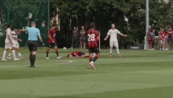 VIDEO/ Debutimi për t’u harruar i Mitaj! Genoa humbet 10-1 nga ekipi anglez, mbrojtësi shqiptar shkakton penallti
