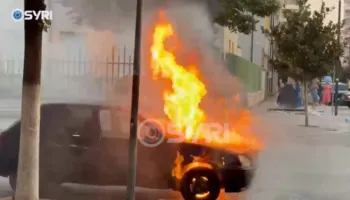 VIDEO/ Digjet një makinë me mes të Fierit