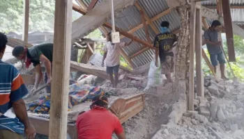 VIDEO/ Imazhet e katastrofës nga tërmeti në Indonezi, numri i të vdekurve shkon në 38-të, po kërkohen të mbijetuar në rrënoja!