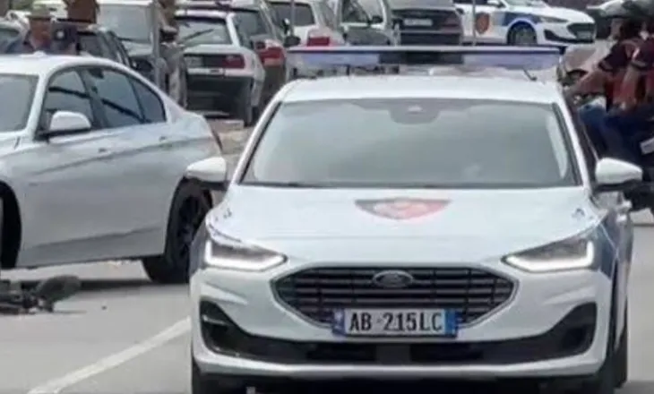 VIDEO/ Makina përplas monopatinën elektrike në Vlorë, plagoset rëndë drejtuesi