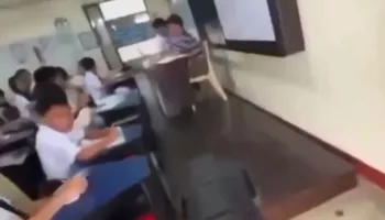 VIDEO/ Momente tmerri për nxënësit në gjimnazin në Filipine, shoku i tyre hap zjarr në shkollë, dy të vdekur dhe disa të plagosur