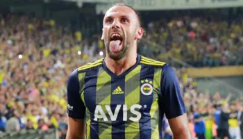 VIDEO/ Muriqi “rrëmben skenën”, realizon me Fenerbahçen