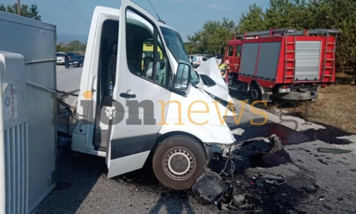 VIDEO/ Nënë e bir nga Shqipëria vdiqën në aksidentin tragjik në Greqi! Kamera e kamionit filmoi gjithçka…