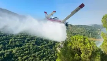VIDEO / Nufi ndan pamjet: Tre avionët zjarrfikës, investim strategjik për sigurinë e Shqipërisë