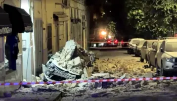 VIDEO/ Tërmeti i fortë në Napoli, pamje dramatike nga dëmet e mëdha materiale