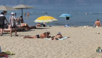Vlora më “e kripur” këtë sezon turistik! Dyfishohen çmimet, banorët kërkojnë ndërhyrje
