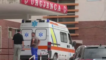 Vlorë/ 67-vjeçari bie nga lartësia e banesës teksa po bënte riparime, dërgohet me urgjencë në spital