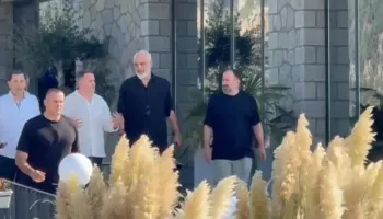 Vlorë/ Përfundon takimi i Ramës me kryetarët e bashkive në Kuç
