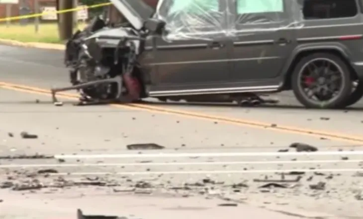 Vodhën makinën luksoze, policia i ndoqi për disa orë, adoleshentët shkaktojnë aksidentin fatal