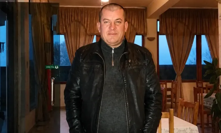 Vrau nënën dhe plagosi rëndë babanë me sqepar, arrestohet autori i krimit makabër në Lushnje (Foto)