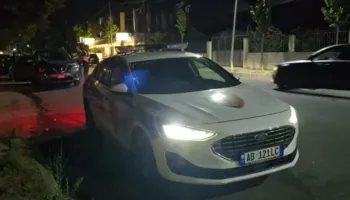 Vrau nënën dhe plagosi rëndë babanë me sqepar, arrestohet në Fier autori i krimit makabër në Lushnje