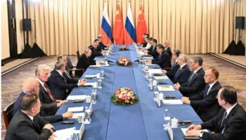 Xi dhe Putin takohen në Bishkek, presidenti kinez: Themeli do jetë më i fortë, bashkëpunim i mëtejshëm mes dy vendeve tona!