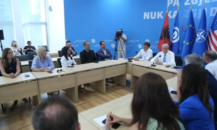 Zbulohen platforma e re e PD dhe grupi i punës! Nga sistemi i pikëzimit dhe monitorimi i angazhimit në rrjete, te shpërndarja e mesazheve
