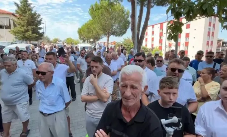‘Zëri i Patosit nuk duhet të heshtë’/ Qytetarët dalin në protestë kundër Ramës, kundërshtojnë…