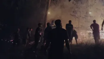 Zjarr i madh në Pocest të Dibrës, flakët rrezikojnë banesat