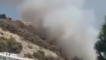 Zjarr në kurorën e gjelbër të Sarandës, flakët pranë Manastirit të 40 Shenjtorëve