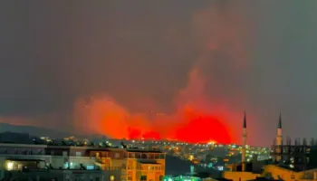 Zjarret në Shqipëri, Ministria e Mbrojtjes bën bilancin: 7 vatra ende aktive në territorin e vendit!
