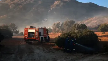 Zjarret shpërthejnë në ishullin e Korfuzit, si dhe në disa pjesë të Greqisë