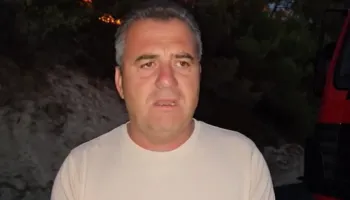 Zjarri del jashtë kontrollit në Mallakastër, kryebashkiaku Ismailaj: Nesër rifillojmë ndërhyrjen nga ajri