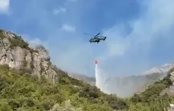 Zjarri në Krujë, evakuohen banorët në lagjen “Abaze”! Flakët rrezikojnë të përhapen drejt banesave