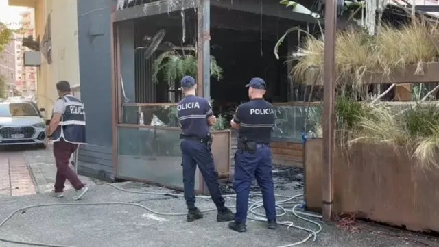 Zjarri përfshin një hotel në Lungomare të Vlorës, 7 persona dërgohen në spital