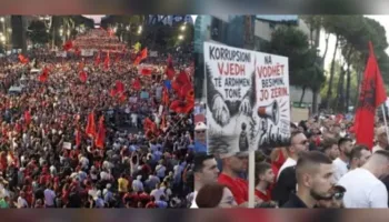 113 ditë rezistencë/ Qytetarët sërish në protestë para Kryeministrisë: Rama jepe dorëheqjen