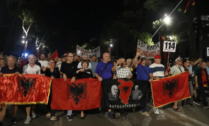115 ditë qëndresë! Qytetarët në  protestë kundër qeverisë: Ta shpëtojmë  vendin nga kanceri, që e ka emrin Edi Rama
