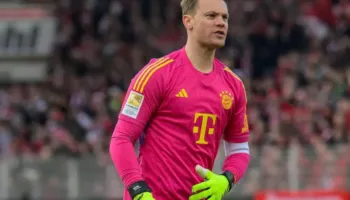 40 vjeç, por ende legjendë! Neuer shkruan historinë në Champions