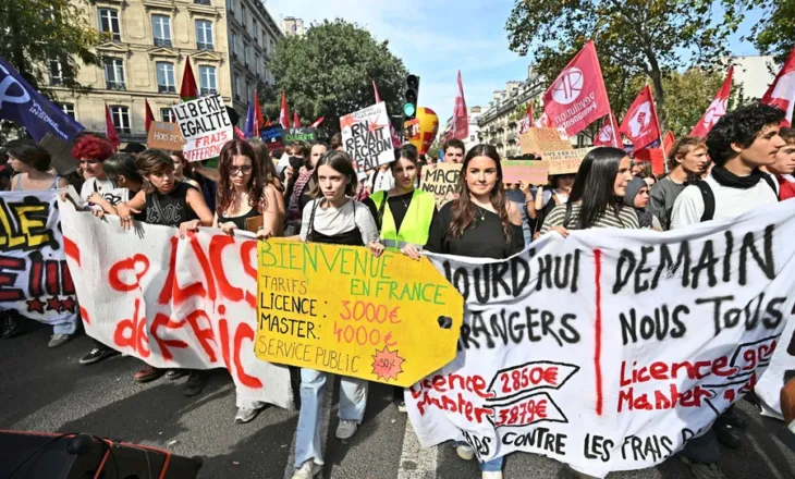 440 arrestime dhe 31 të plagosur gjatë protestave studentore në Francë