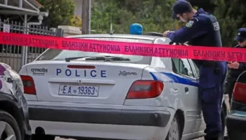 55-vjeçari shqiptar plagoset me armë zjarri në Athinë, autorët i zunë pritë para banesës (Emri)