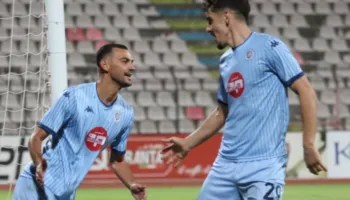 Abissnet Superiore: Dinamo bën detyrën ndaj Laçit, merr fitoren e katërt rresht dhe nuk i ndahet Teutës (video)