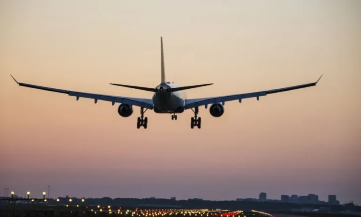 Aeroportet polake në Lublin dhe Rzeszow rifillojnë fluturimet –